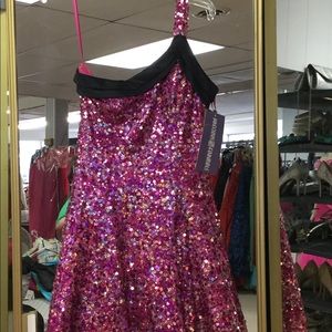 Precious formals short dress size 6 NWT